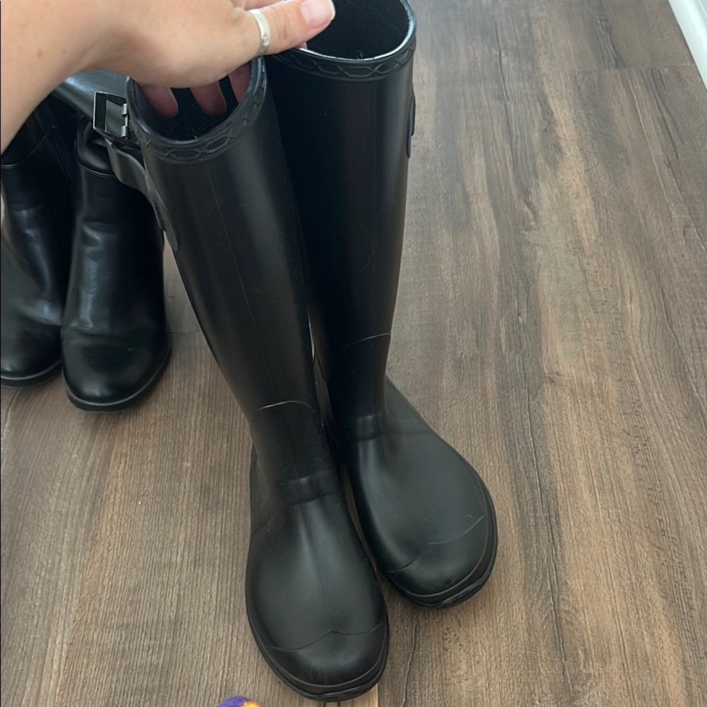 Black Rain Boots